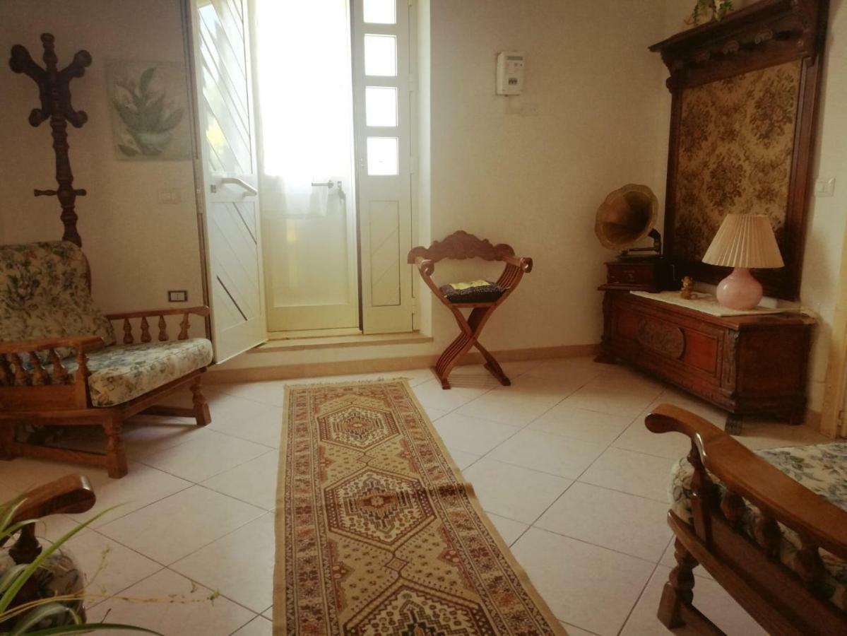 Sa Domu Antiga Villa Solarussa Ngoại thất bức ảnh