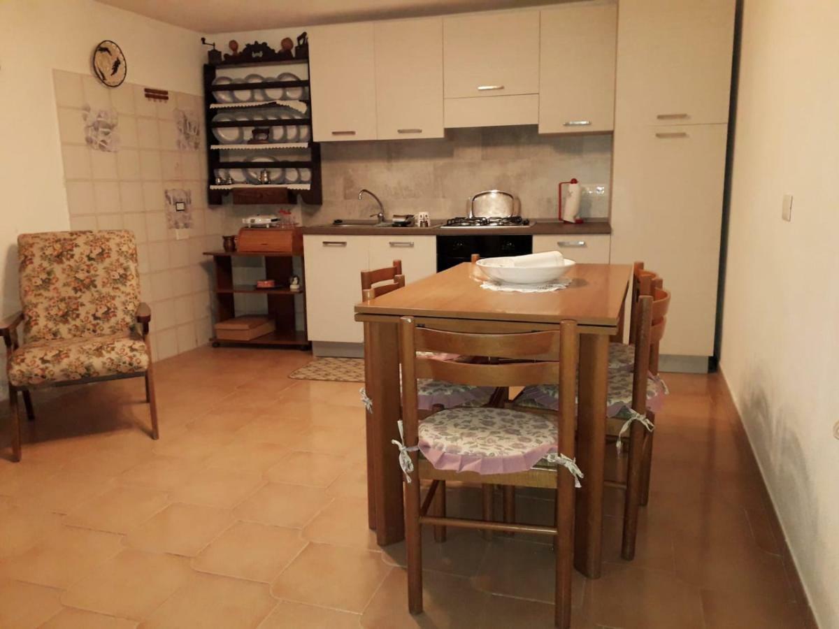 Sa Domu Antiga Villa Solarussa Ngoại thất bức ảnh